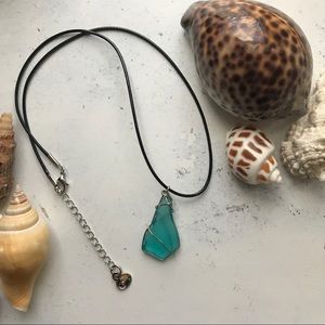 🎁🎁🎁PERFECT GIFT!!Wire-wrapped Seaglass Necklace